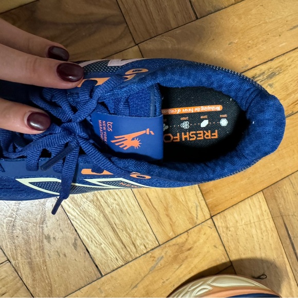 New*** New Balance sneakers ( marathon 2024 branding ). - Picture 3 of 8